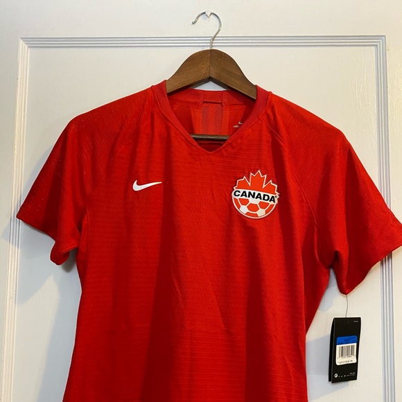 Canada Women’s Authentic Soccer Jersey - Picture 1 of 6